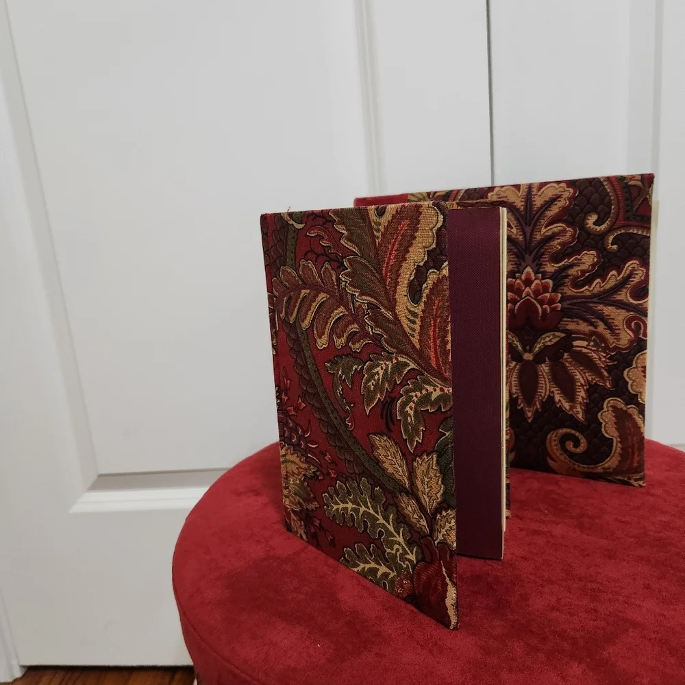 Raymond Waites Once Upon a Rose Collection Burgundy Faux Suede/Floral Hat Box